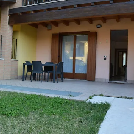 Cascinale 6 Apartment *