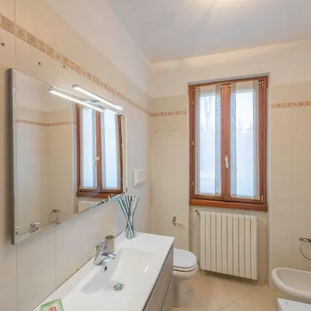Cascinale 6 *
