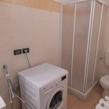 Cascinale 6 Apartment *